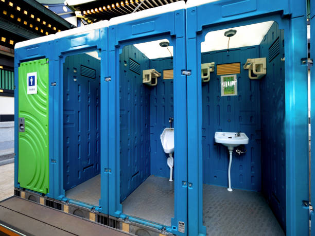 Best Portable restroom trailer rental  in Blanchester, OH